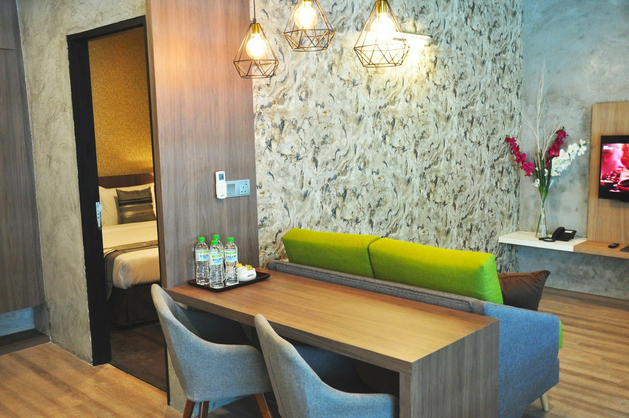 Valya Hotel, Hotel 3*